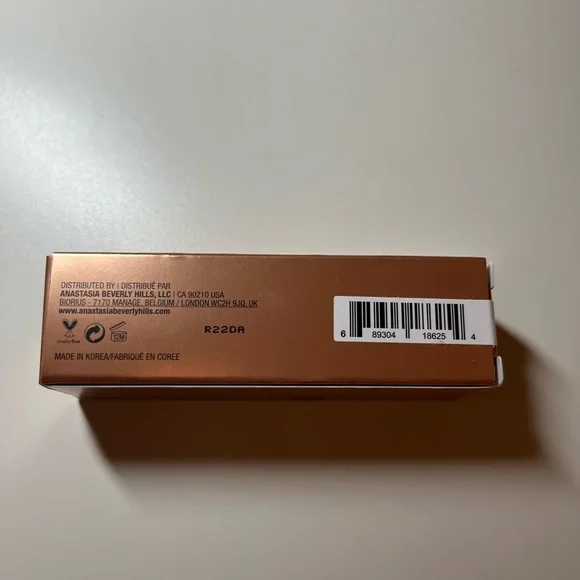 NEW ANASTASIA BEVERLY HILLS Stick Highlighter “Bubbly” - Picture 3 of 3